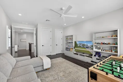 9221 Crestview Circle Palm Beach Gardens FL 33412