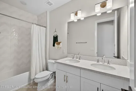 9221 Crestview Circle Palm Beach Gardens FL 33412