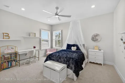 9221 Crestview Circle Palm Beach Gardens FL 33412