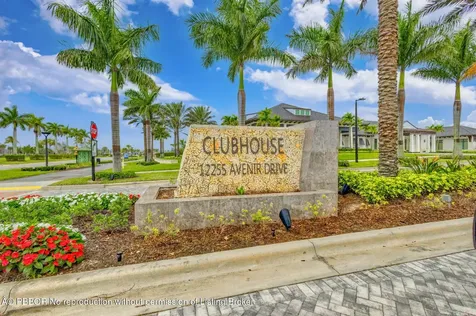 9221 Crestview Circle Palm Beach Gardens FL 33412