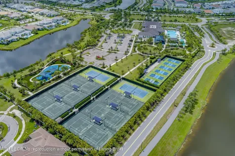 9221 Crestview Circle Palm Beach Gardens FL 33412