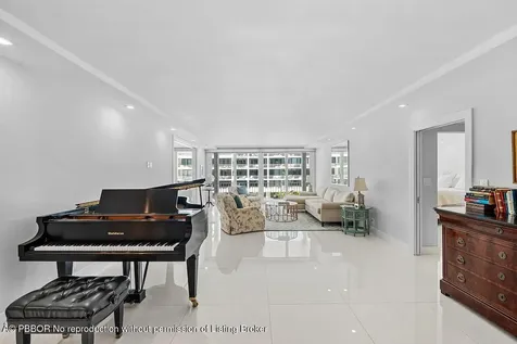 2784 S Ocean Boulevard Palm Beach FL 33480
