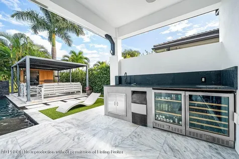 3019 Gin Berry Way West Palm Beach FL 33401