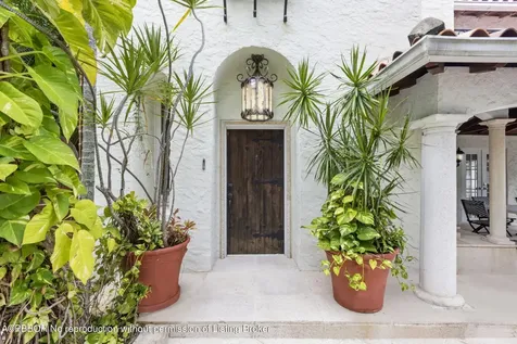 223 8th Street West Palm Beach FL 33401