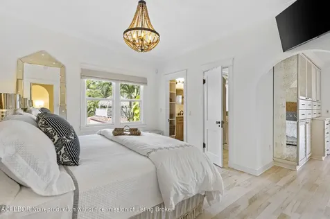 223 8th Street West Palm Beach FL 33401