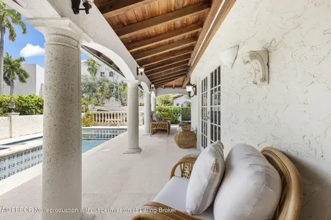 223 8th Street West Palm Beach FL 33401