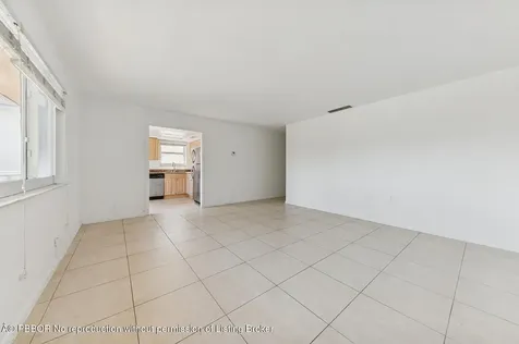 1000 NE 9th Avenue Delray Beach FL 33483