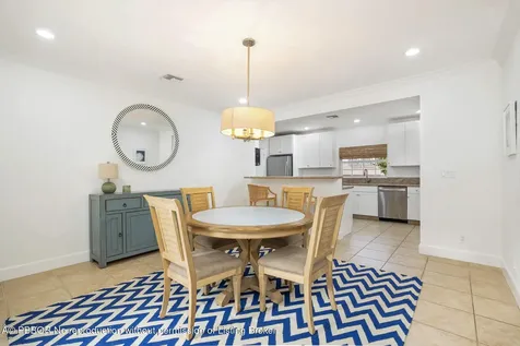 230 Osceola Way Palm Beach FL 33480