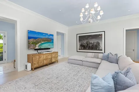 208 Sandpiper Drive Palm Beach FL 33480