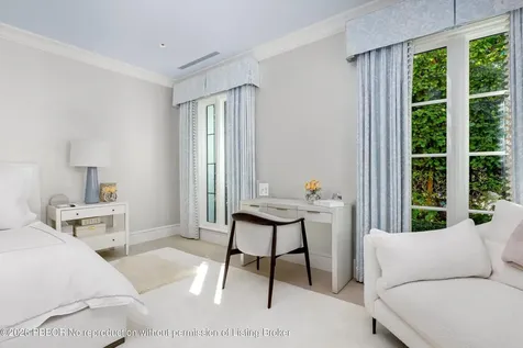 208 Sandpiper Drive Palm Beach FL 33480