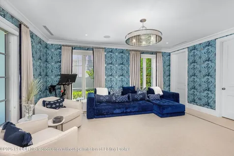 208 Sandpiper Drive Palm Beach FL 33480