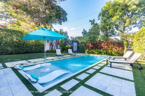 823 38th Street West Palm Beach FL 33407