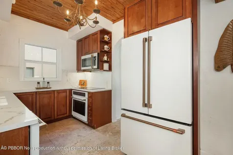 137 Edgewood Drive West Palm Beach FL 33405