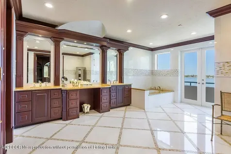 1880 S Ocean Boulevard Lantana FL 33462