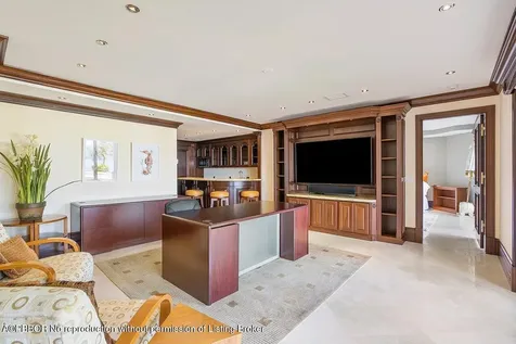 1880 S Ocean Boulevard Lantana FL 33462