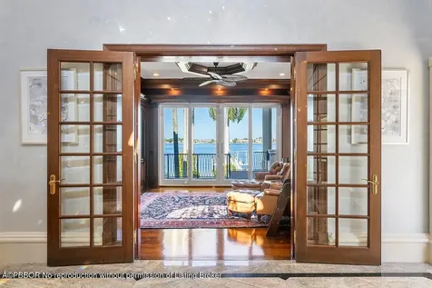 1880 S Ocean Boulevard Lantana FL 33462