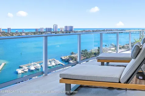 220 Lake Shore Drive Lake Park FL 33403