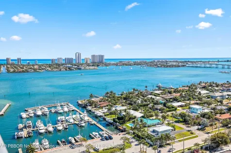 220 Lake Shore Drive Lake Park FL 33403