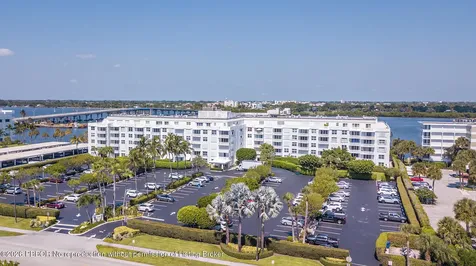 2840 S Ocean Boulevard Palm Beach FL 33480
