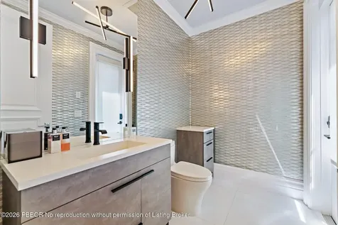 636 Hermitage Circle Palm Beach Gardens FL 33410