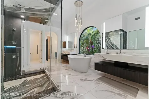 636 Hermitage Circle Palm Beach Gardens FL 33410
