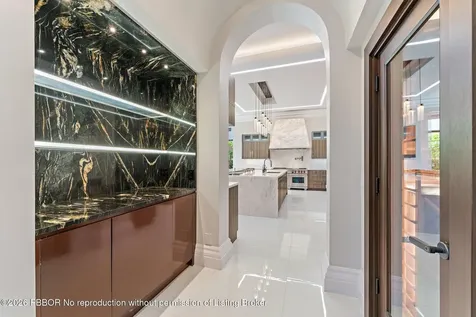 636 Hermitage Circle Palm Beach Gardens FL 33410