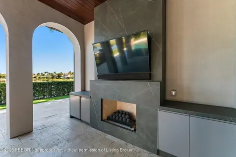 636 Hermitage Circle Palm Beach Gardens FL 33410