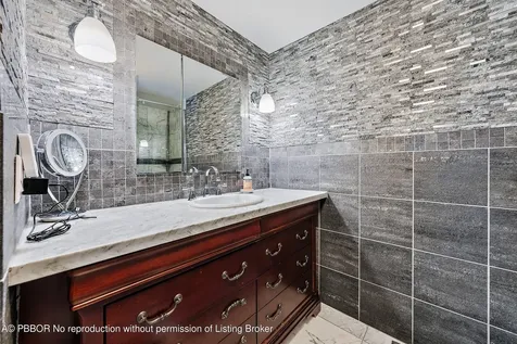 250 Bradley Place Palm Beach FL 33480