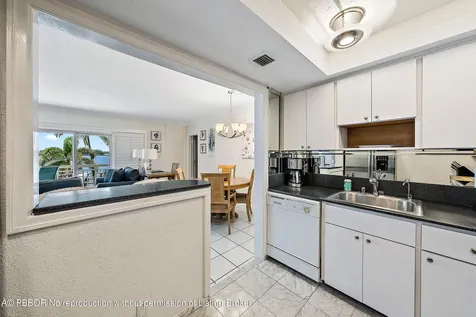250 Bradley Place Palm Beach FL 33480