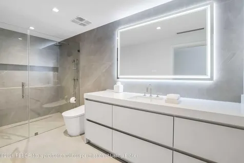 237 Elwa Place West Palm Beach FL 33405