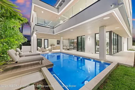 237 Elwa Place West Palm Beach FL 33405