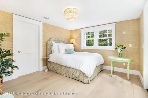 142 Seabreeze Avenue Palm Beach FL 33480
