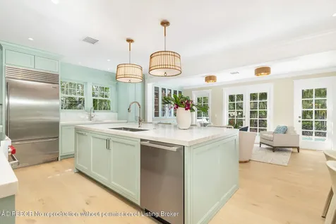 142 Seabreeze Avenue Palm Beach FL 33480