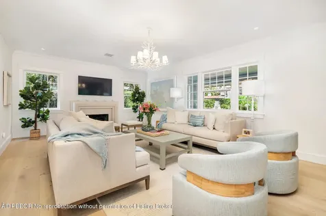 142 Seabreeze Avenue Palm Beach FL 33480