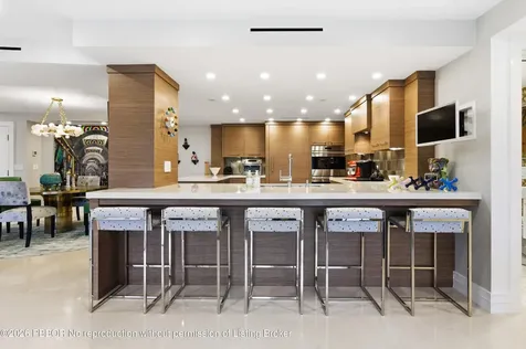 100 Sunrise Avenue Palm Beach FL 33480