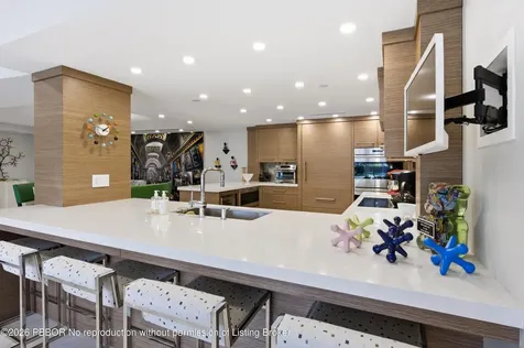 100 Sunrise Avenue Palm Beach FL 33480