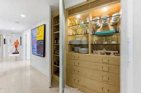 100 Sunrise Avenue Palm Beach FL 33480