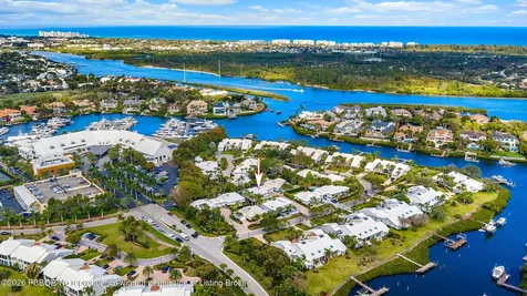 3501 Captains Way Jupiter FL 33477