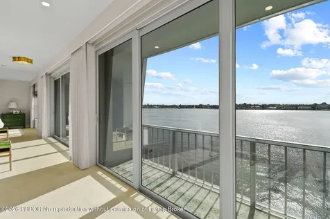 2180 Ibis Isle Palm Beach FL 33480