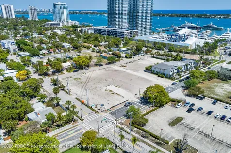 481 40th Street West Palm Beach FL 33407
