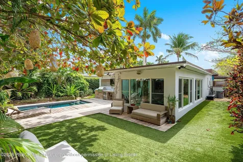245 30th Street West Palm Beach FL 33407
