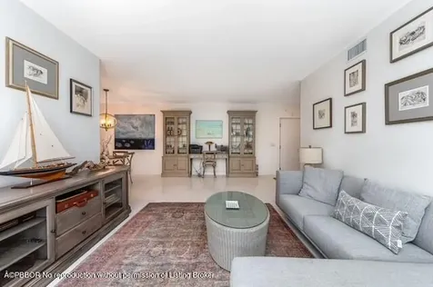 455 Australian Avenue Palm Beach FL 33480