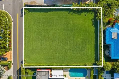 624 N Lake Way Palm Beach FL 33480
