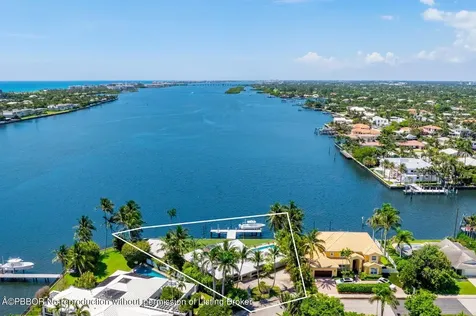8026 Flagler Court West Palm Beach FL 33405