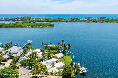 8026 Flagler Court West Palm Beach FL 33405