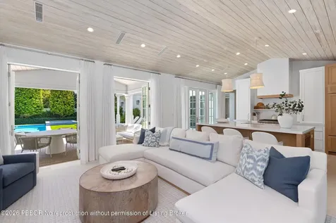 211 Ocean Terrace Palm Beach FL 33480