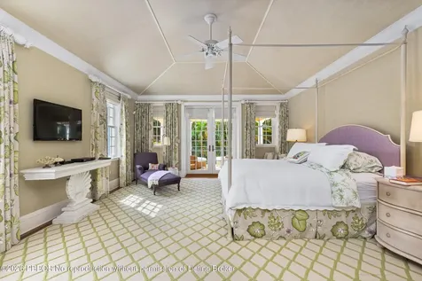 246 Emerald Lane Palm Beach FL 33480