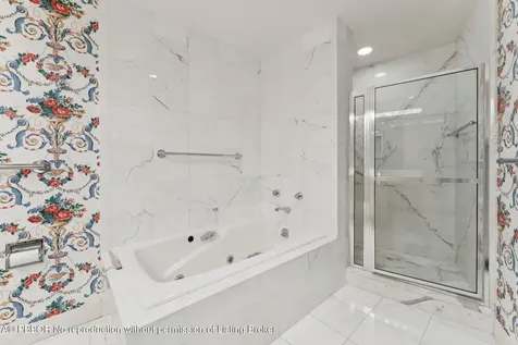 100 Royal Palm Way Palm Beach FL 33480