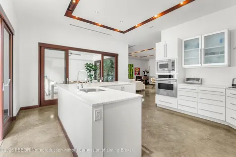 179 E Main Street Palm Beach FL 33480
