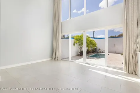 West Palm Beach FL 33401
